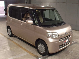 DAIHATSU TANTO 2008