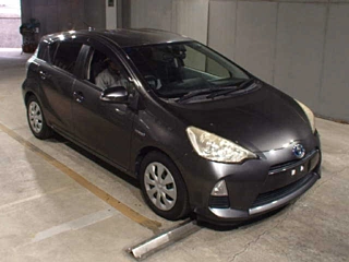TOYOTA AQUA 2013