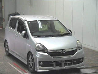 TOYOTA PIXIS EPOCH 2015
