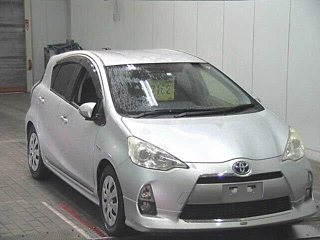 TOYOTA AQUA 2012