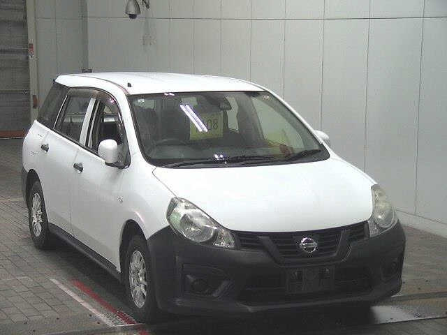 NISSAN AD 2017