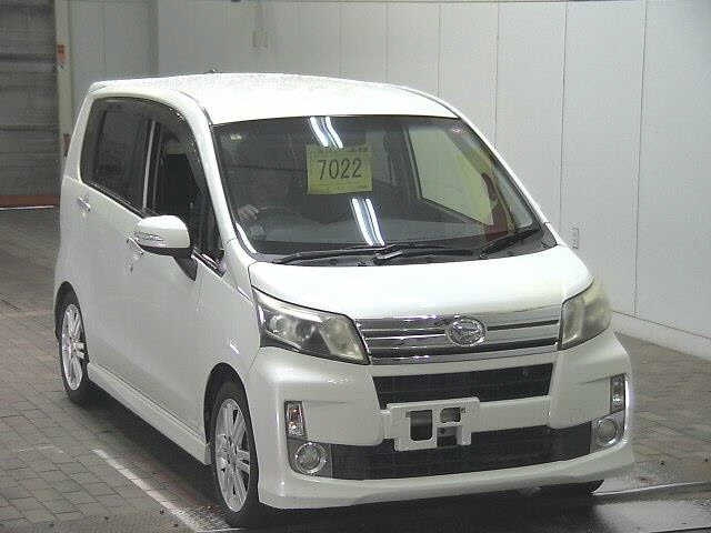 DAIHATSU MOVE 2013