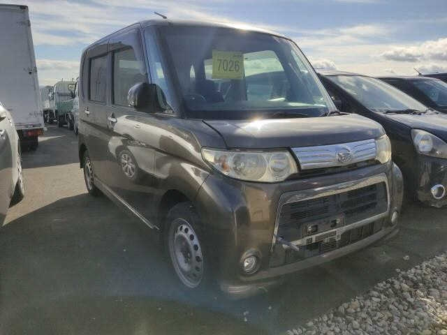DAIHATSU TANTO 2010