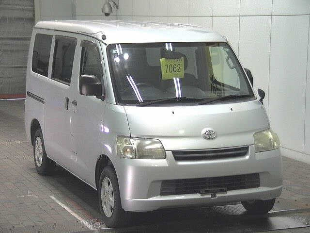 TOYOTA LITE ACE VAN 2015