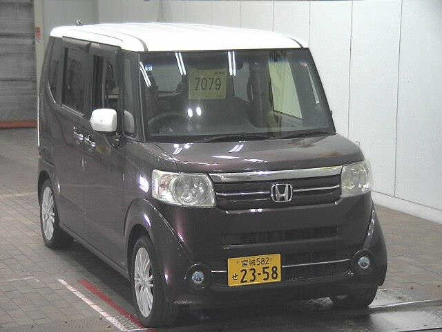 HONDA N BOX 2015