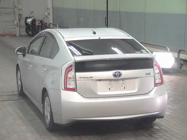 TOYOTA PRIUS 2012