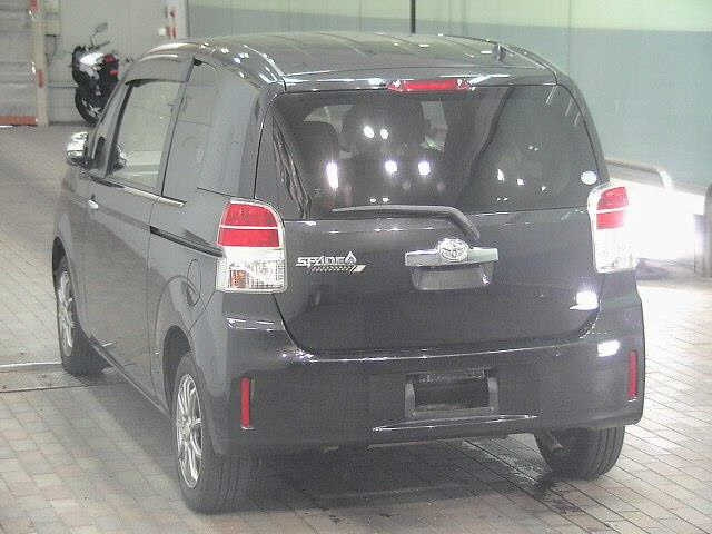 TOYOTA SPADE 2014
