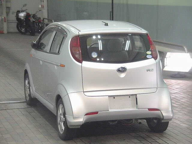 SUBARU R2 2010