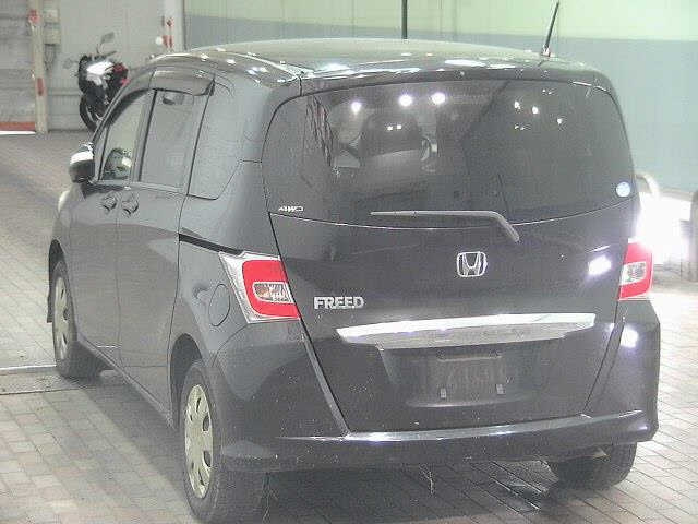 HONDA FREED 2016