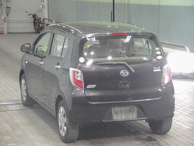 DAIHATSU MIRA E S 2012