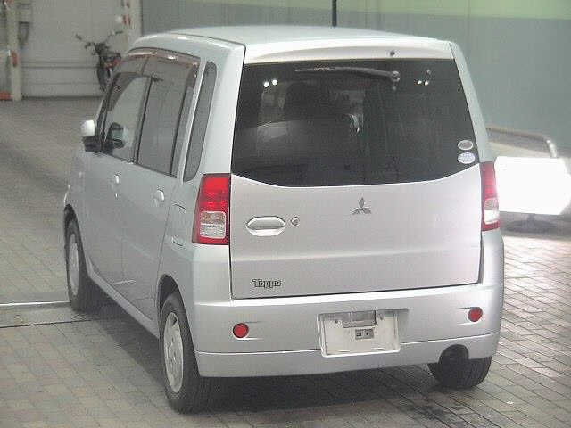MITSUBISHI TOPPO 2010