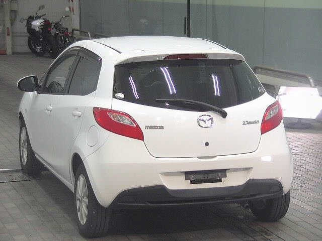 MAZDA DEMIO 2012