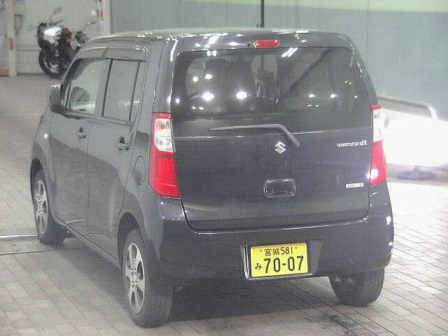 SUZUKI WAGON R 2013