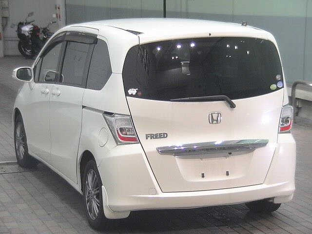 HONDA FREED 2012