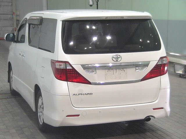TOYOTA ALPHARD 2009