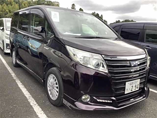 TOYOTA NOAH 2016