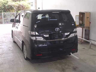 TOYOTA VELLFIRE 2010