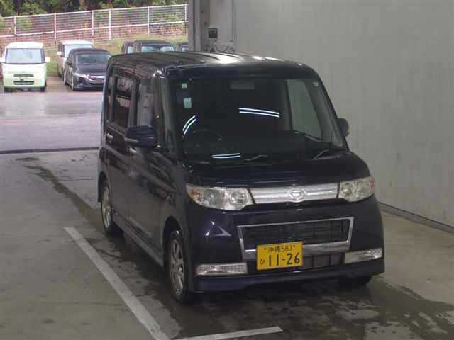 DAIHATSU TANTO 2008