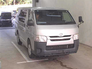 TOYOTA HIACE VAN 2015