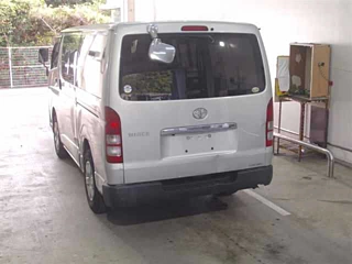 TOYOTA HIACE VAN 2015