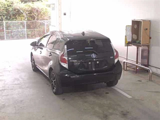 TOYOTA AQUA 2015