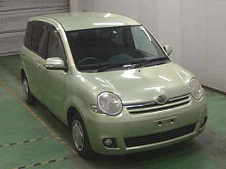 TOYOTA SIENTA 2009