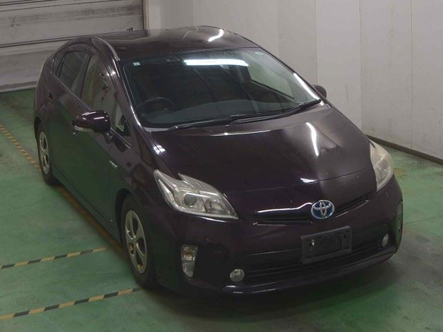 TOYOTA PRIUS 2012