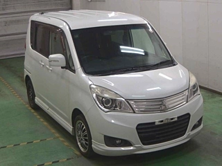 MITSUBISHI DELICA D2 2014