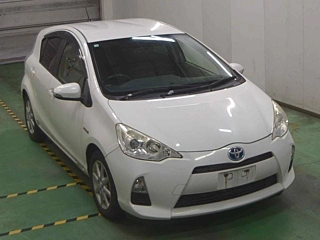 TOYOTA AQUA 2012