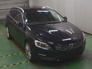 VOLVO V60 2015