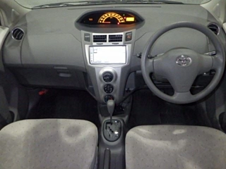 TOYOTA VITZ 2008