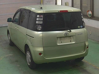 TOYOTA SIENTA 2009