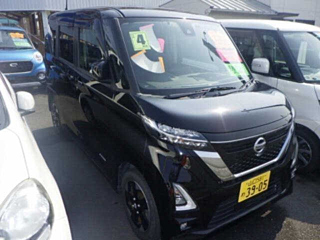 NISSAN ROOX 2022