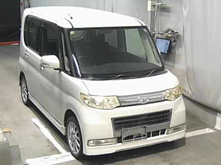 DAIHATSU TANTO 2009
