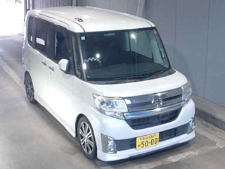 DAIHATSU TANTO 2014