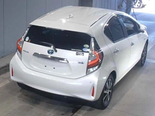TOYOTA AQUA 2018