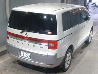 MITSUBISHI DELICA D5 2011