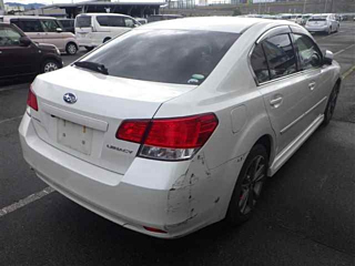 SUBARU LEGACY B4 2013