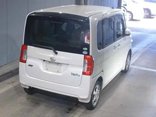DAIHATSU TANTO 2014