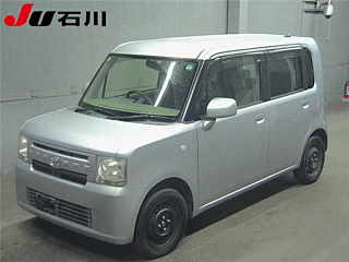 TOYOTA PIXIS SPACE 2012