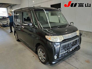 DAIHATSU TANTO 2011