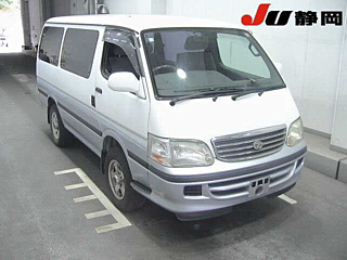 TOYOTA HIACE 2002