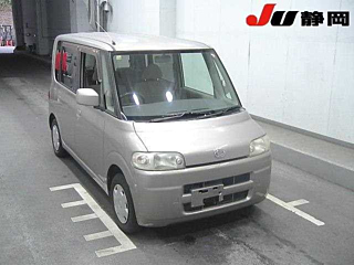 DAIHATSU TANTO 2004