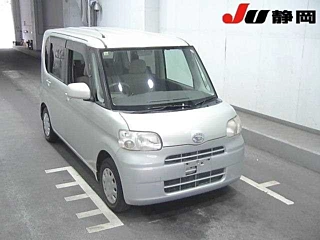 DAIHATSU TANTO 2008
