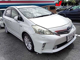 TOYOTA PRIUS ALPHA 2012