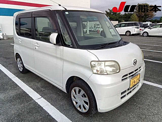 DAIHATSU TANTO 2011