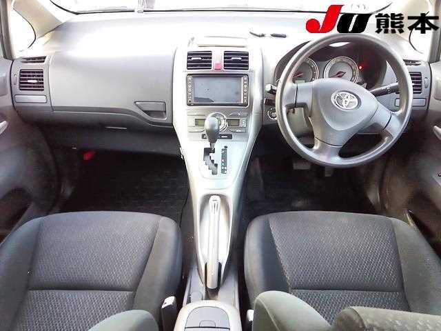 TOYOTA AURIS 2008
