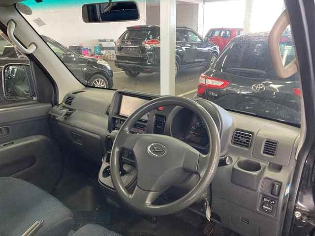 DAIHATSU HIJET VAN 2013