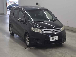 HONDA FREED 2013