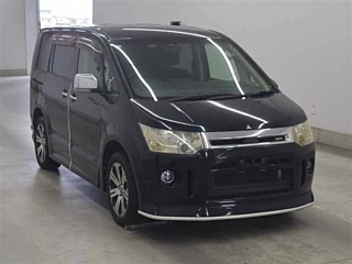 MITSUBISHI DELICA D5 2010